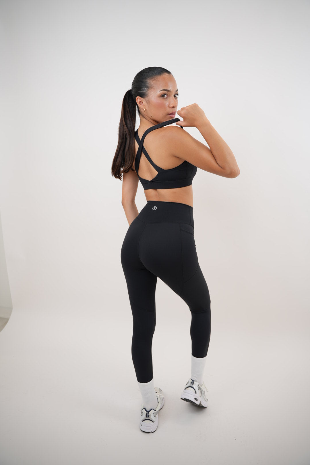 AURA Black Quick Dry Butter Soft Legging