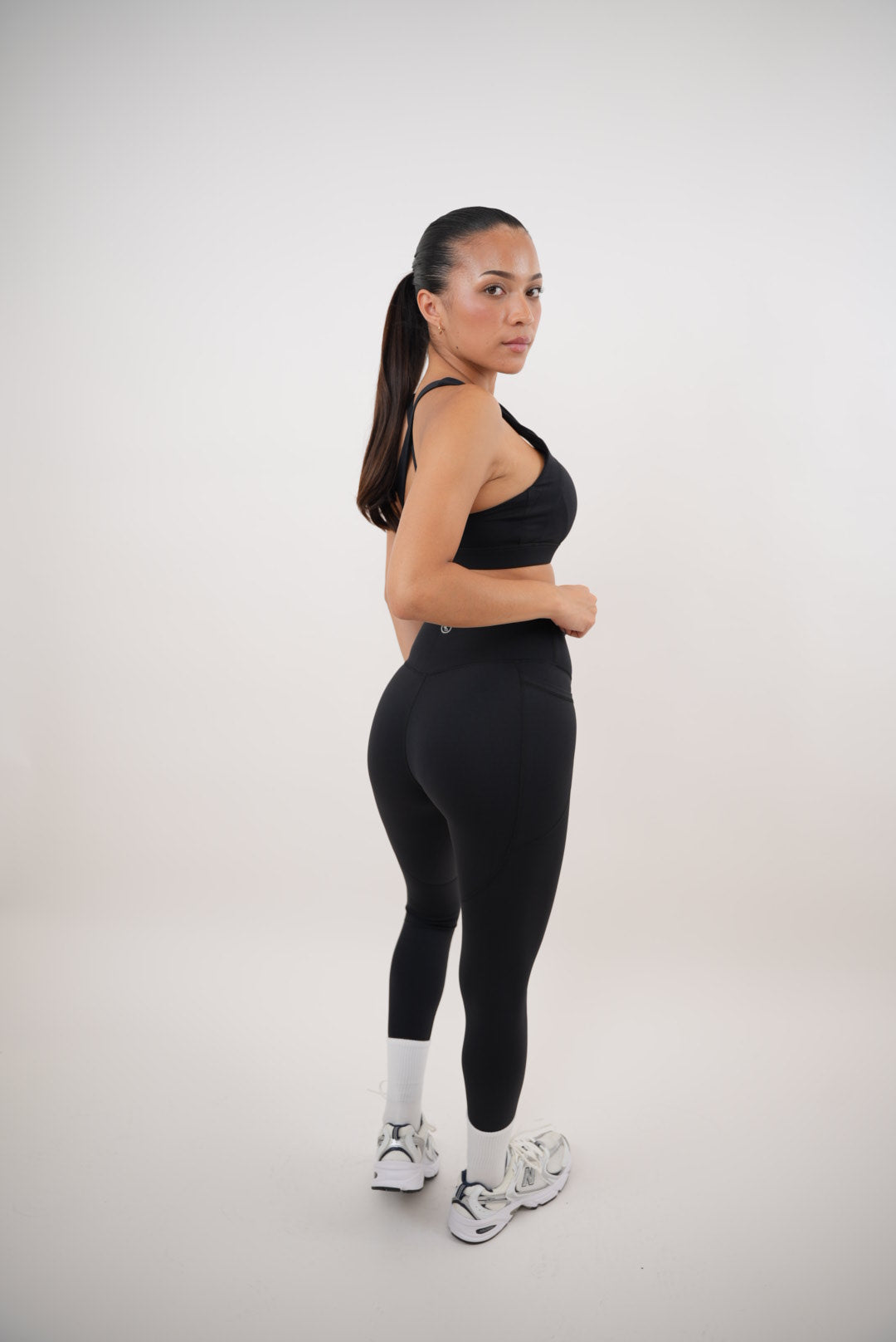 AURA Black Quick Dry Butter Soft Legging